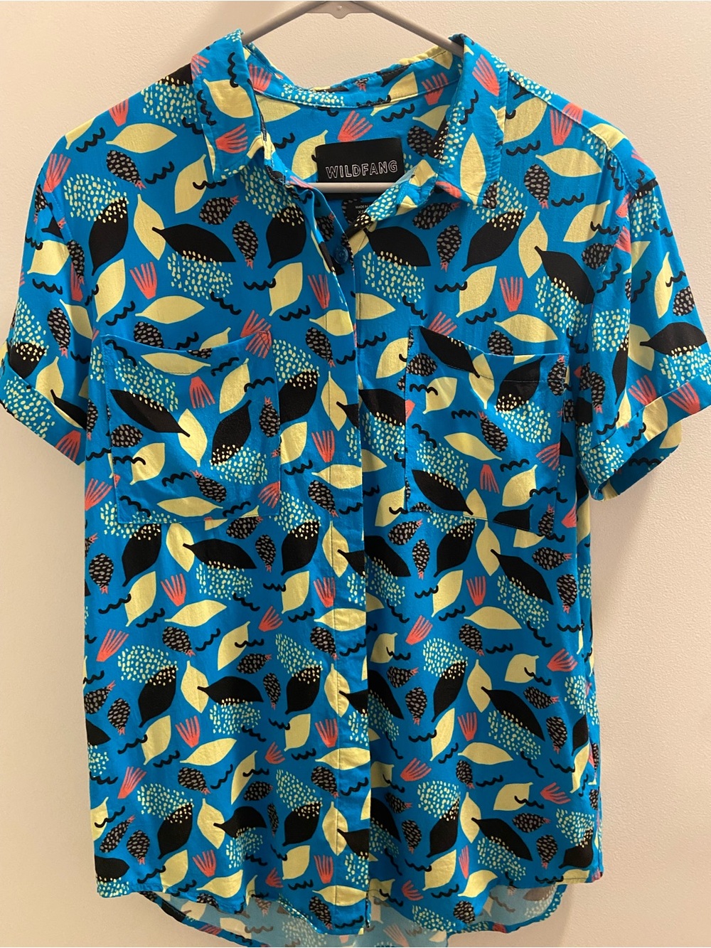 Wildfang Blue Leaf Pattern Short-Sleeve Button-Up